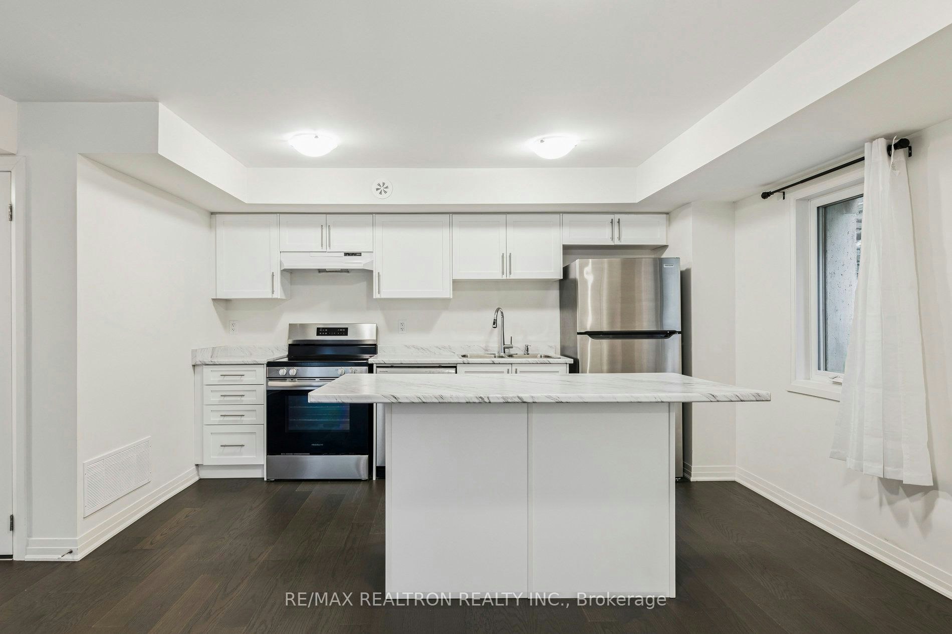 5A Lookout Drive, Clarington, ON, L1C 7E9 - 9