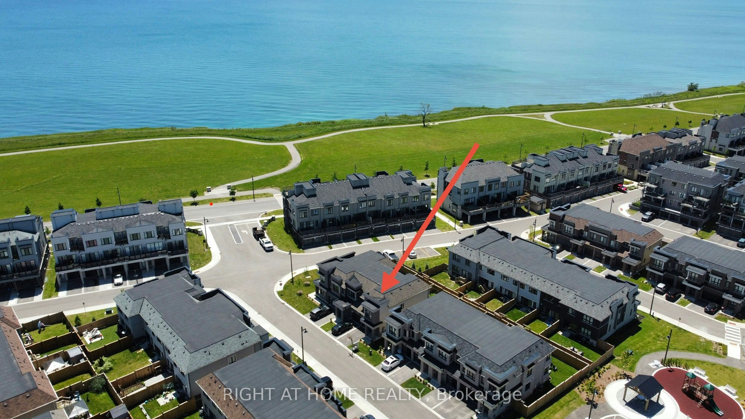 30 Caspian Square, Clarington, ON, L1C 7G3