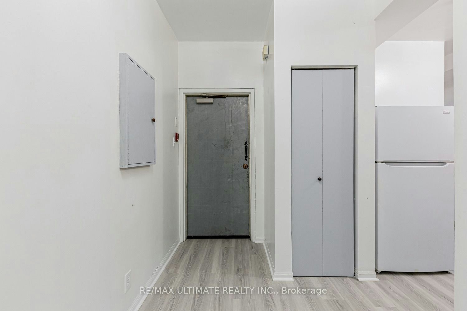 5-996 Queen Street E, Toronto, ON, M4M 1K1 - 6