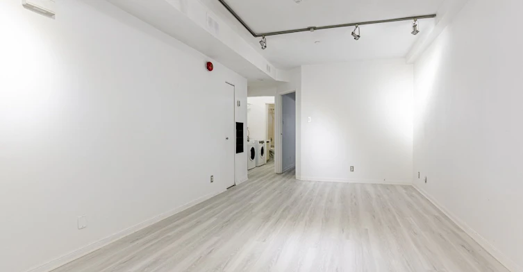 5-996 Queen Street E, Toronto, ON, M4M 1K1 - 10