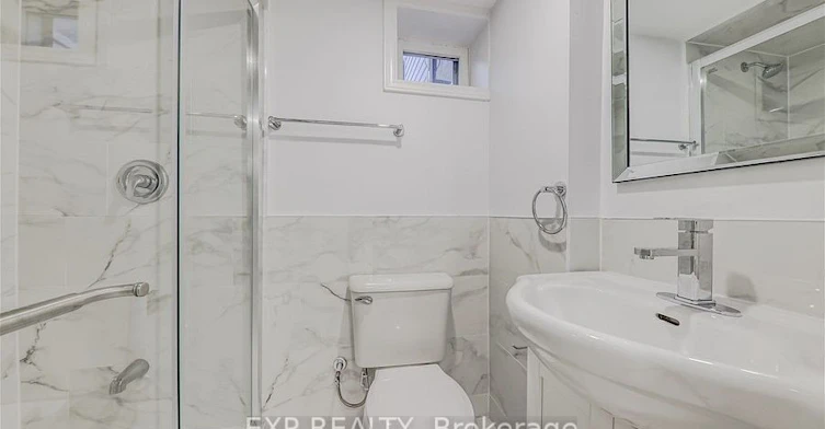 Main-45 Blaisdale Road, Toronto, ON, M1P 1V9 - 15