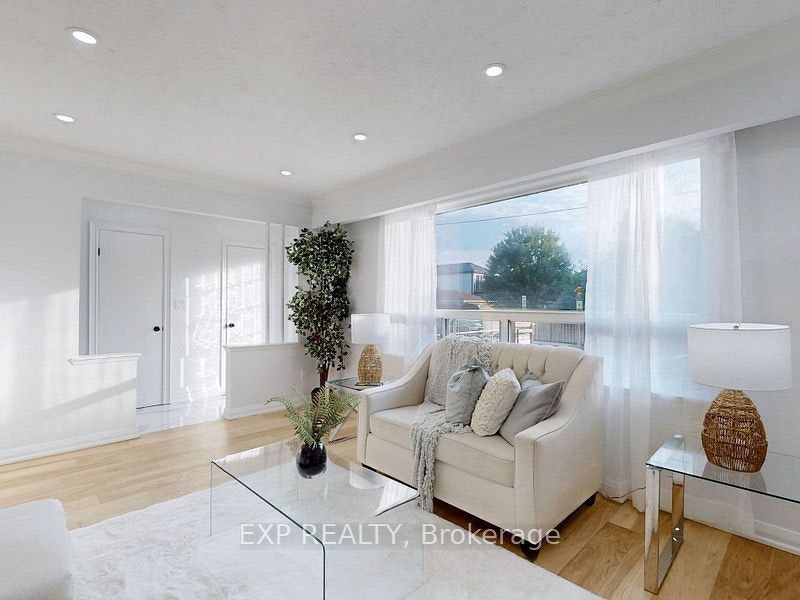 Main-45 Blaisdale Road, Toronto, ON, M1P 1V9 - 2