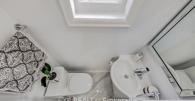 Main-45 Blaisdale Road, Toronto, ON, M1P 1V9 - 16