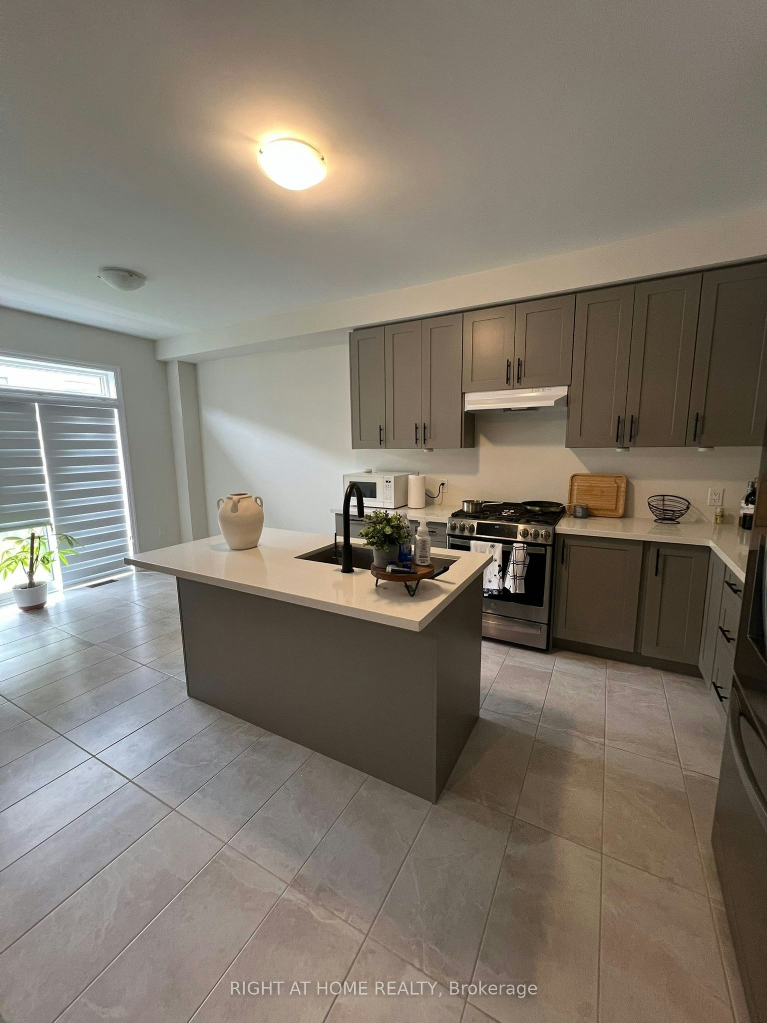 30 Northrop Avenue, Clarington, ON, L1B 0W7 - 17