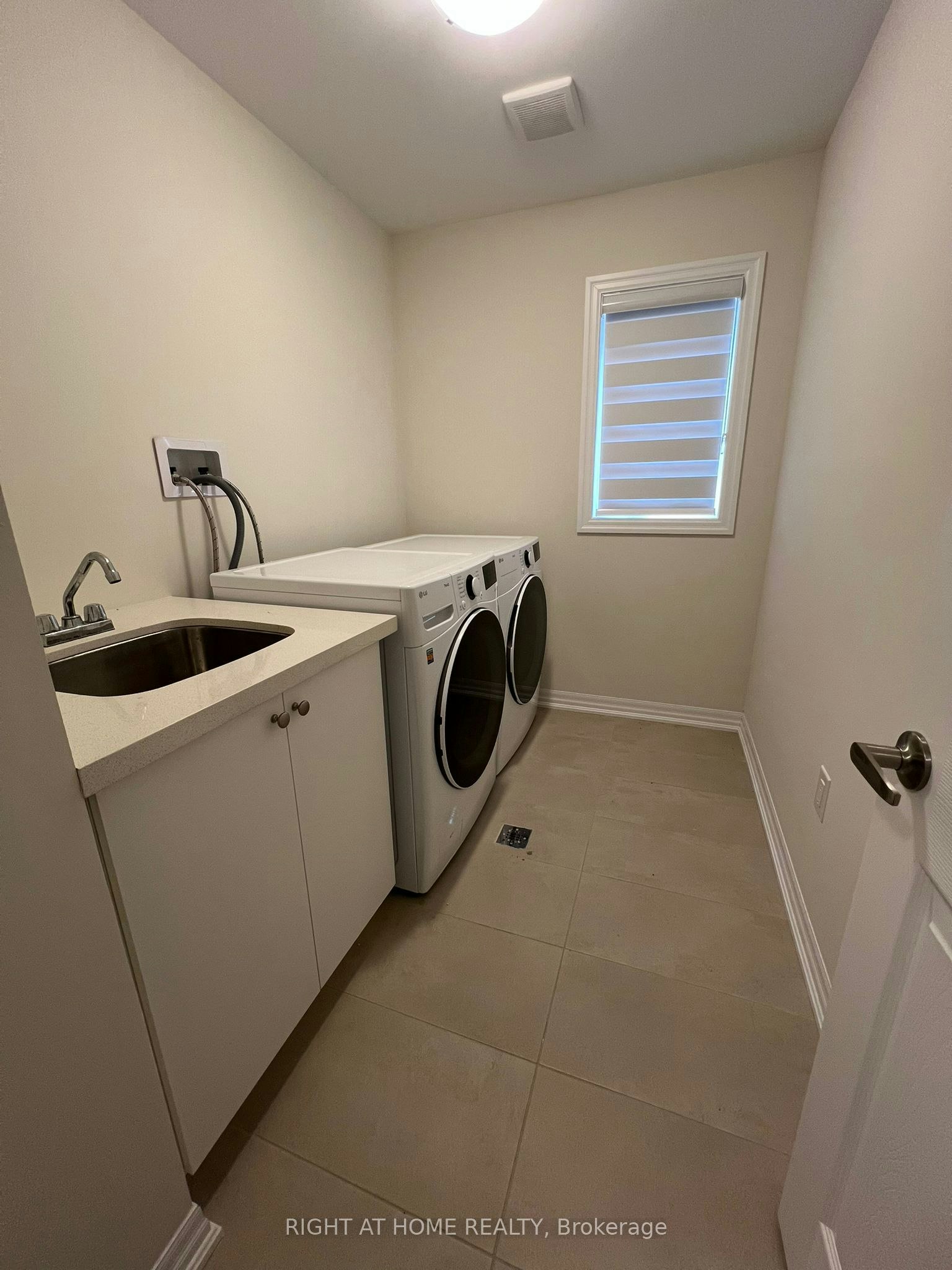 30 Northrop Avenue, Clarington, ON, L1B 0W7 - 9