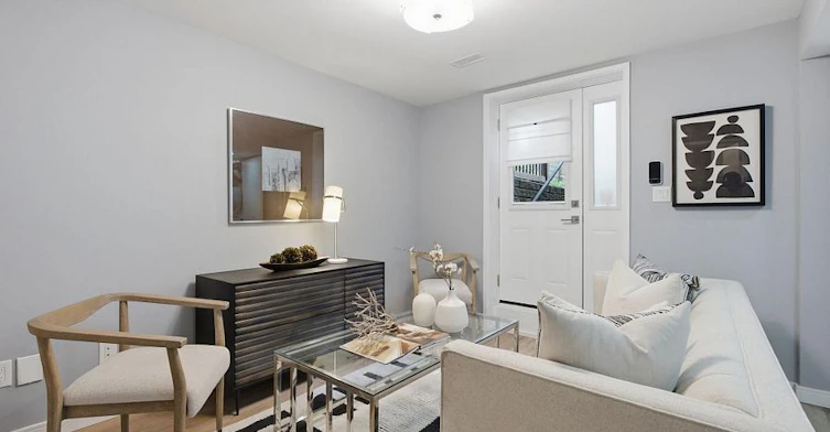 1-32 Eaton Avenue, Toronto, ON, M4J 2Z5 - 8
