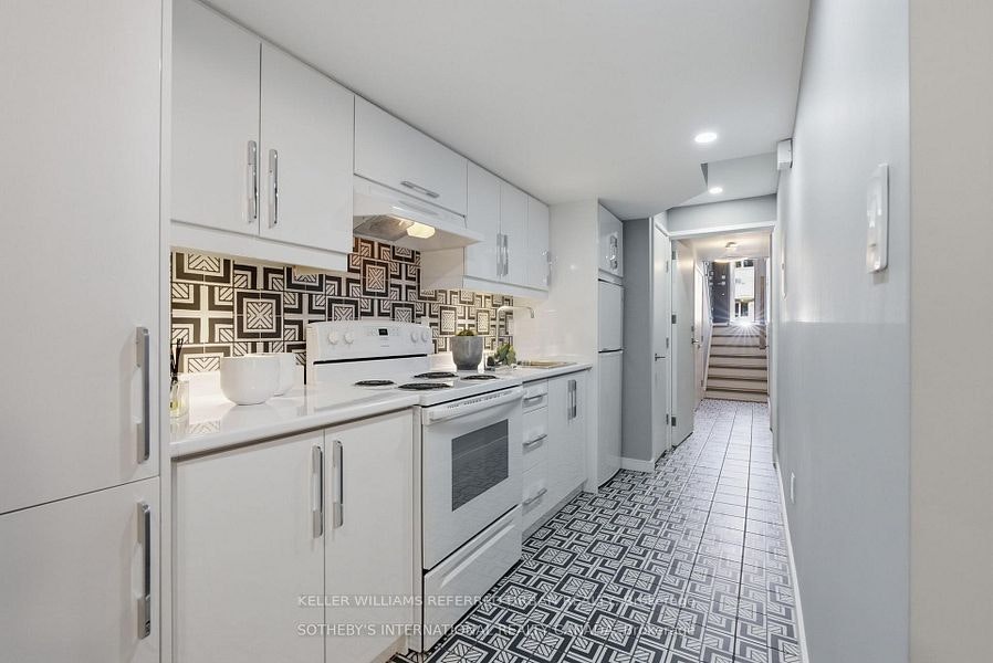 1-32 Eaton Avenue, Toronto, ON, M4J 2Z5 - 9
