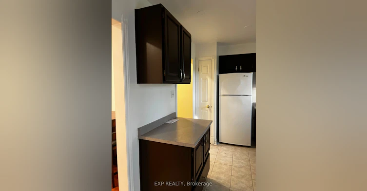 10 - Room C-22 Pearson Street, Oshawa, ON, L1G 7C6 - 9