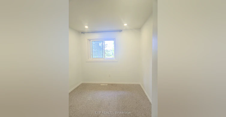 10 - Room C-222 Pearson Street, Oshawa, ON, L1G 7C6 - 2
