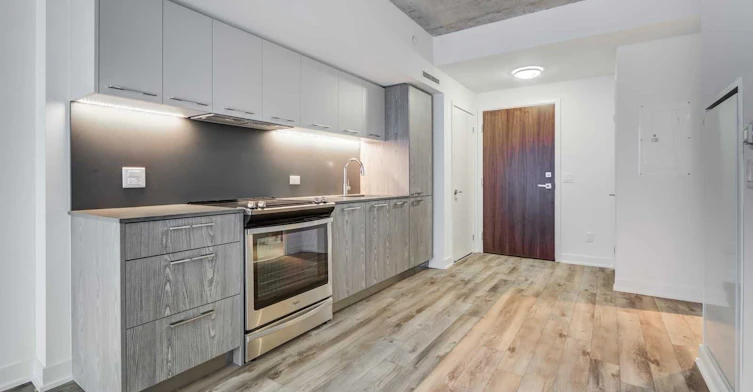 512-30 Baseball Place, Toronto, ON, M4M 0E8 - 3