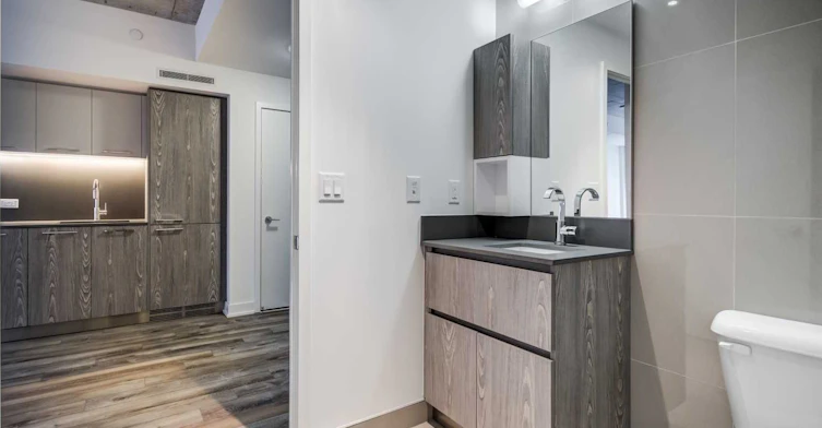 512-30 Baseball Place, Toronto, ON, M4M 0E8 - 16