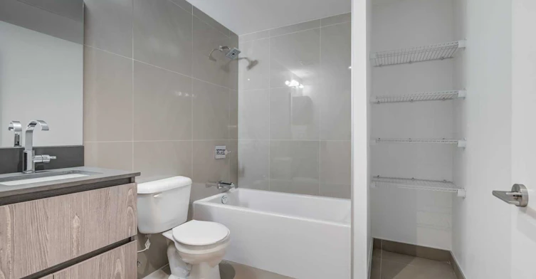 512-30 Baseball Place, Toronto, ON, M4M 0E8 - 15