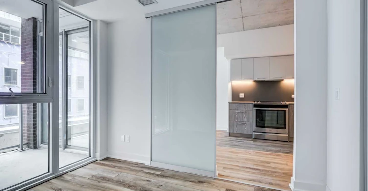 512-30 Baseball Place, Toronto, ON, M4M 0E8 - 14