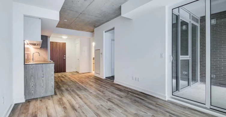 512-30 Baseball Place, Toronto, ON, M4M 0E8 - 8