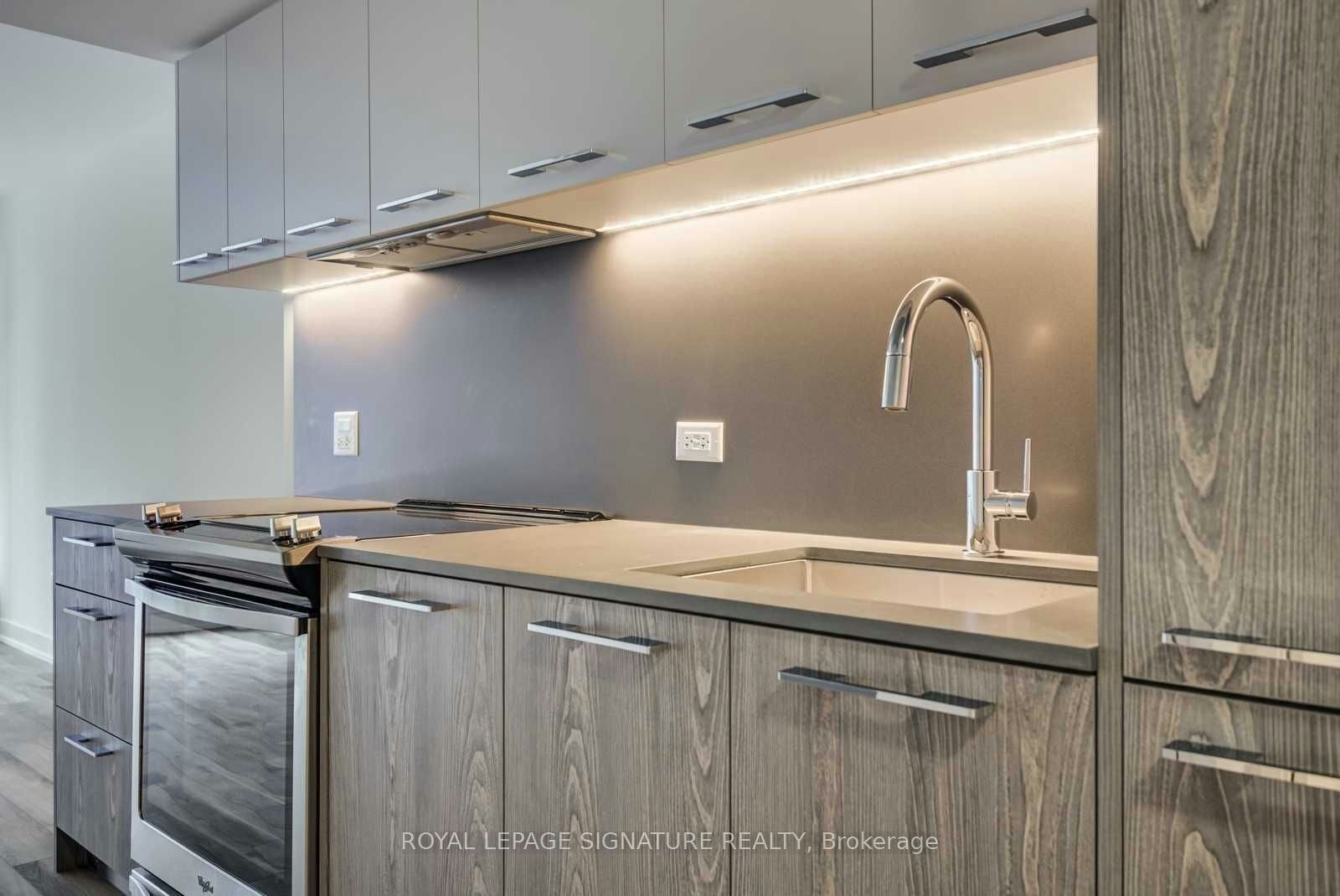 512-30 Baseball Place, Toronto, ON, M4M 0E8 - 5