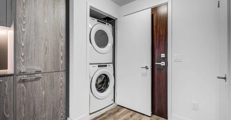 512-30 Baseball Place, Toronto, ON, M4M 0E8 - 17
