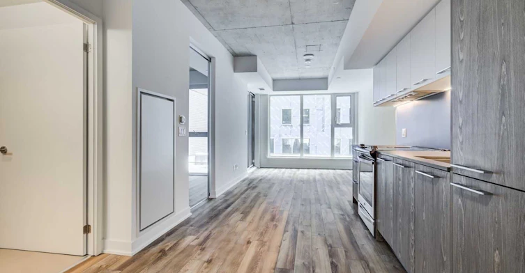 512-30 Baseball Place, Toronto, ON, M4M 0E8