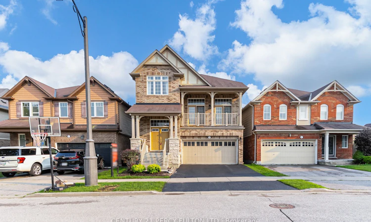 1825 Parkhurst Crescent
