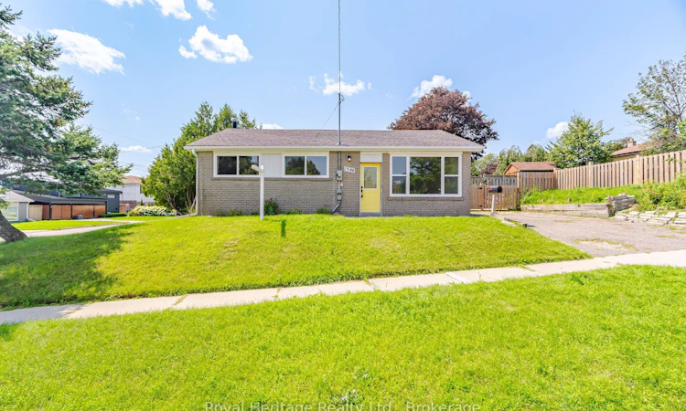 1546 Lakemount Street