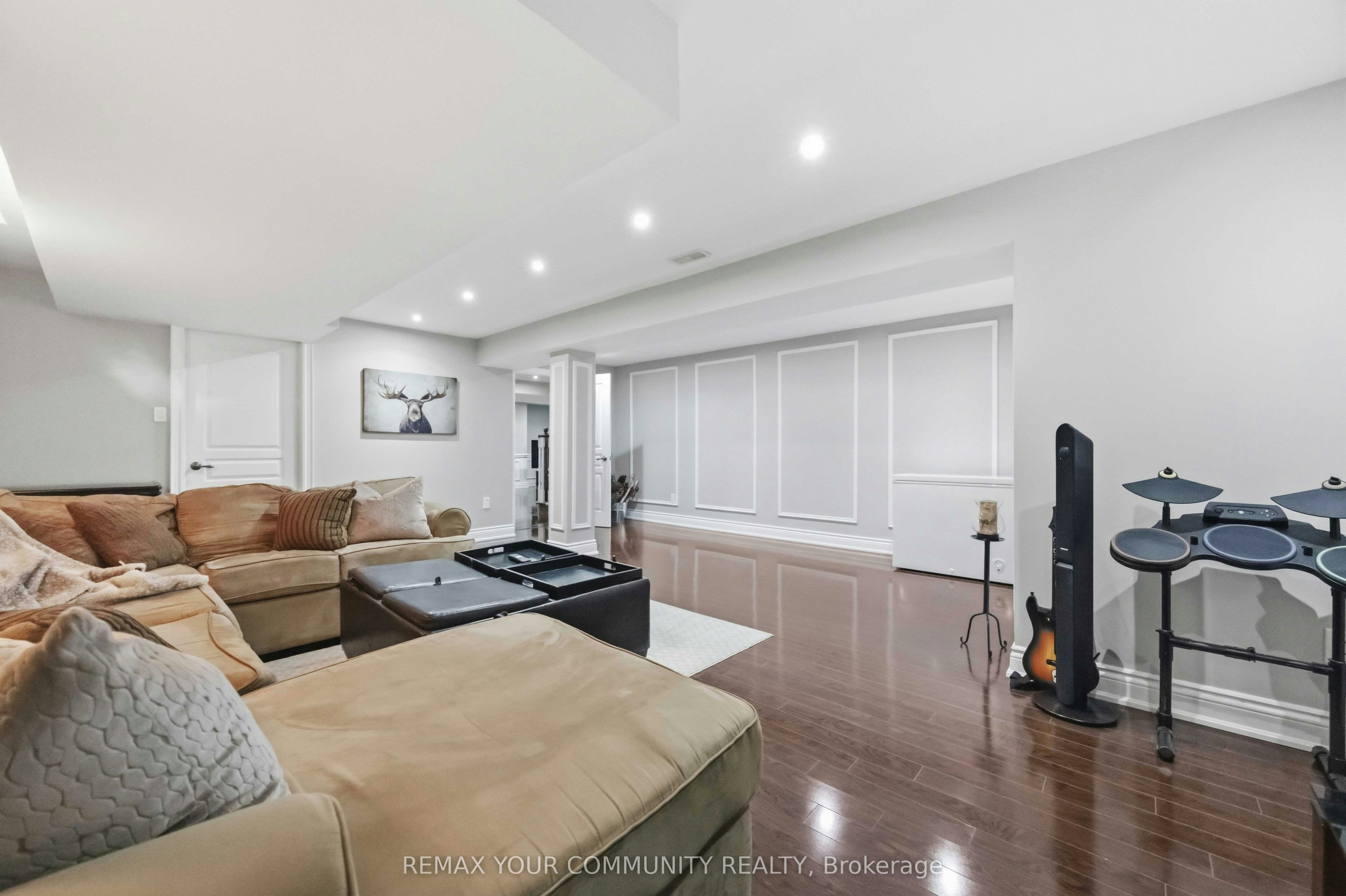 2313 Southcott Road, Pickering, ON, L1X 0A6 - 30
