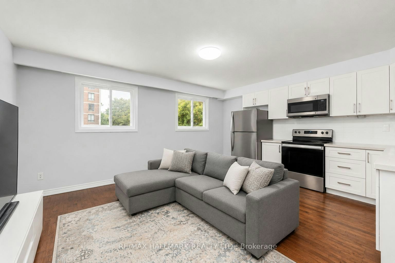 3-82 Halsey Avenue, Toronto, ON, M4B 1A9