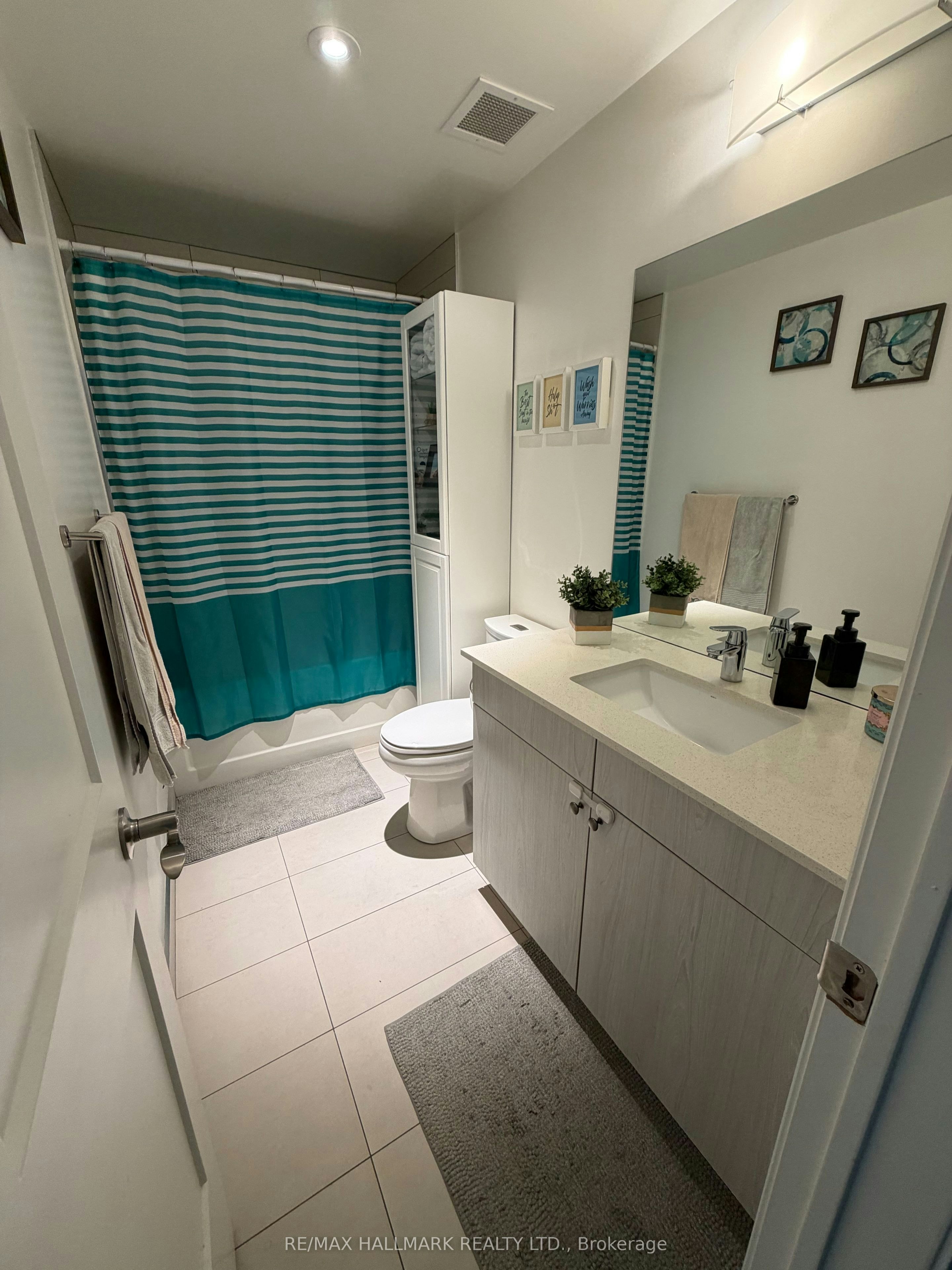 302-365 Beech Avenue, Toronto, ON, M4E 0C2 - 8
