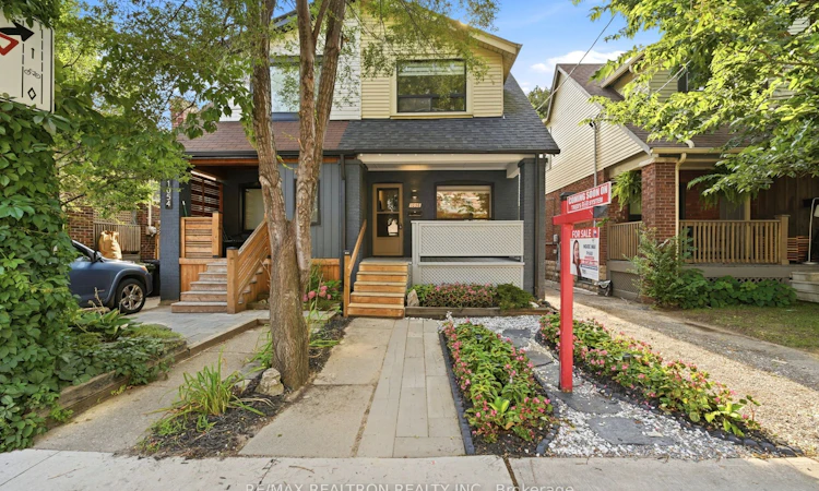 1056 Woodbine Avenue W