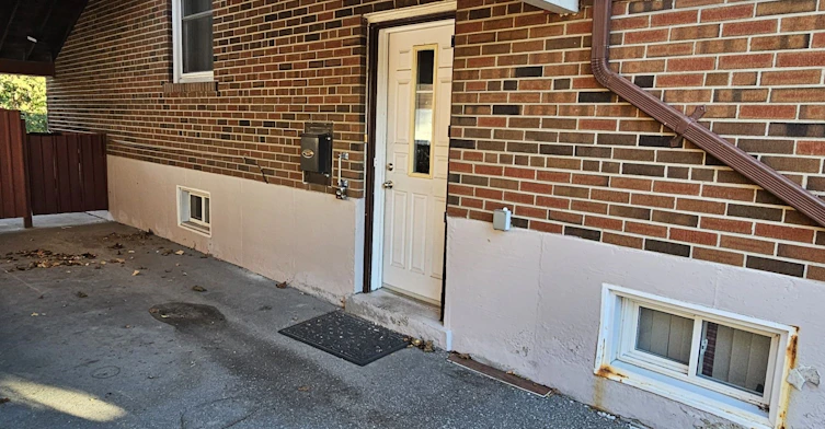 (Main)-147 Fitzgibbon Avenue, Toronto, ON, M1K 4A6 - 2