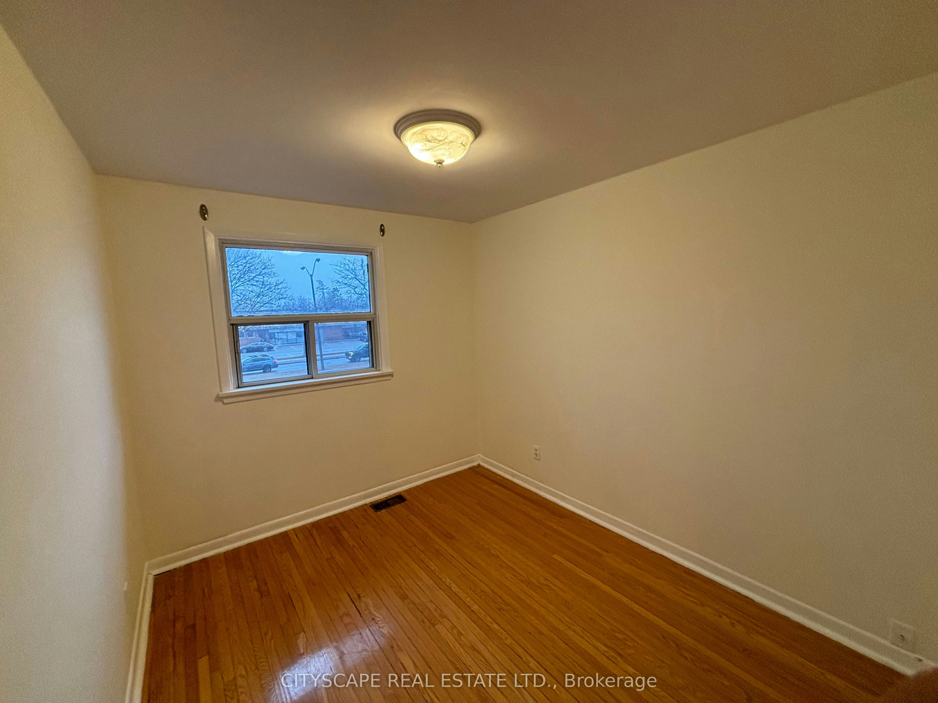116 Guildwood Parkway, Toronto, ON, M1E 1P3 - 8
