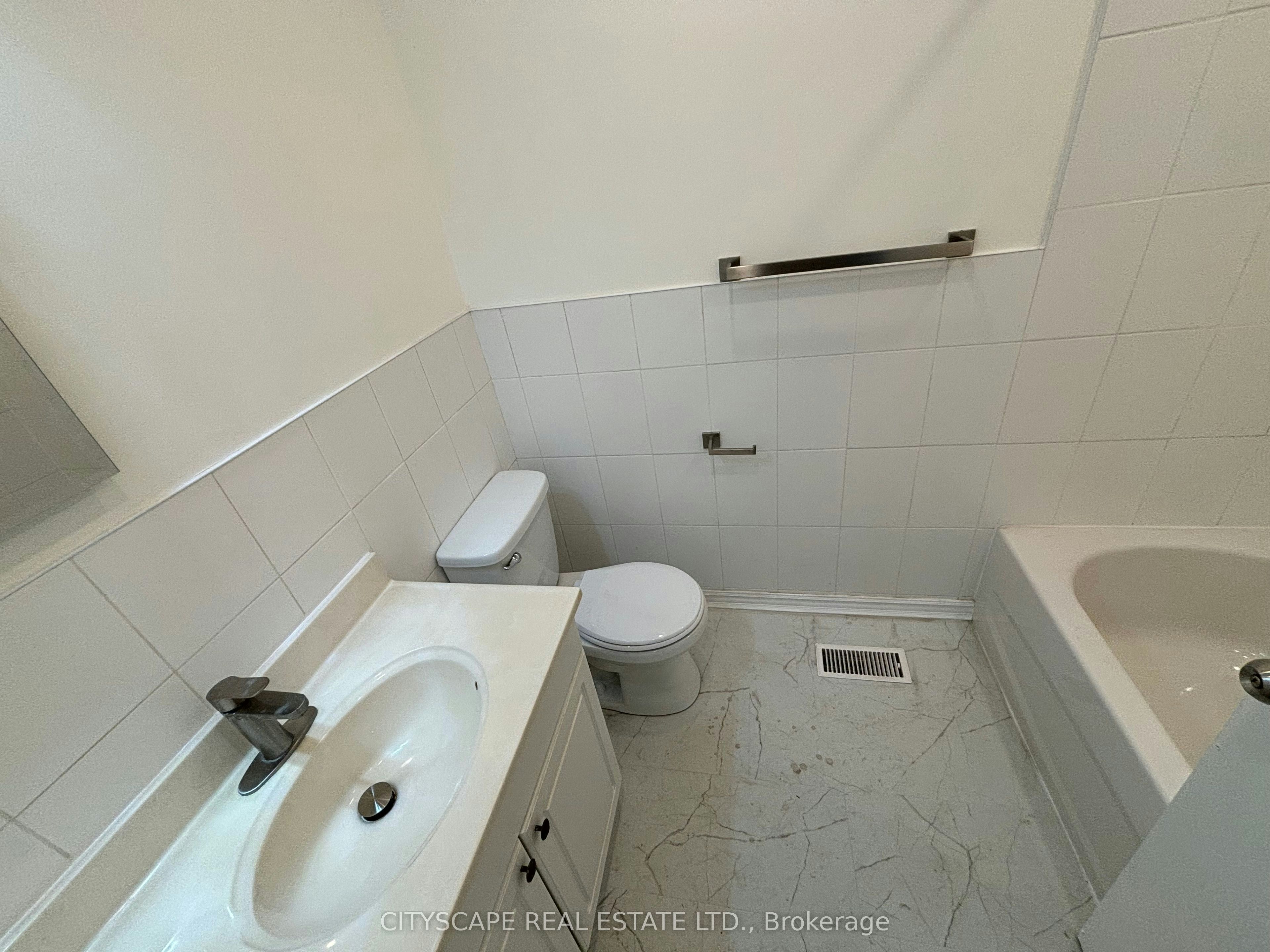 116 Guildwood Parkway, Toronto, ON, M1E 1P3 - 14