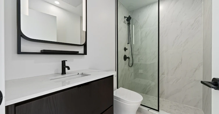 PH1701-1050 Eastern Avenue, Toronto, ON, M4L 0B7 - 19