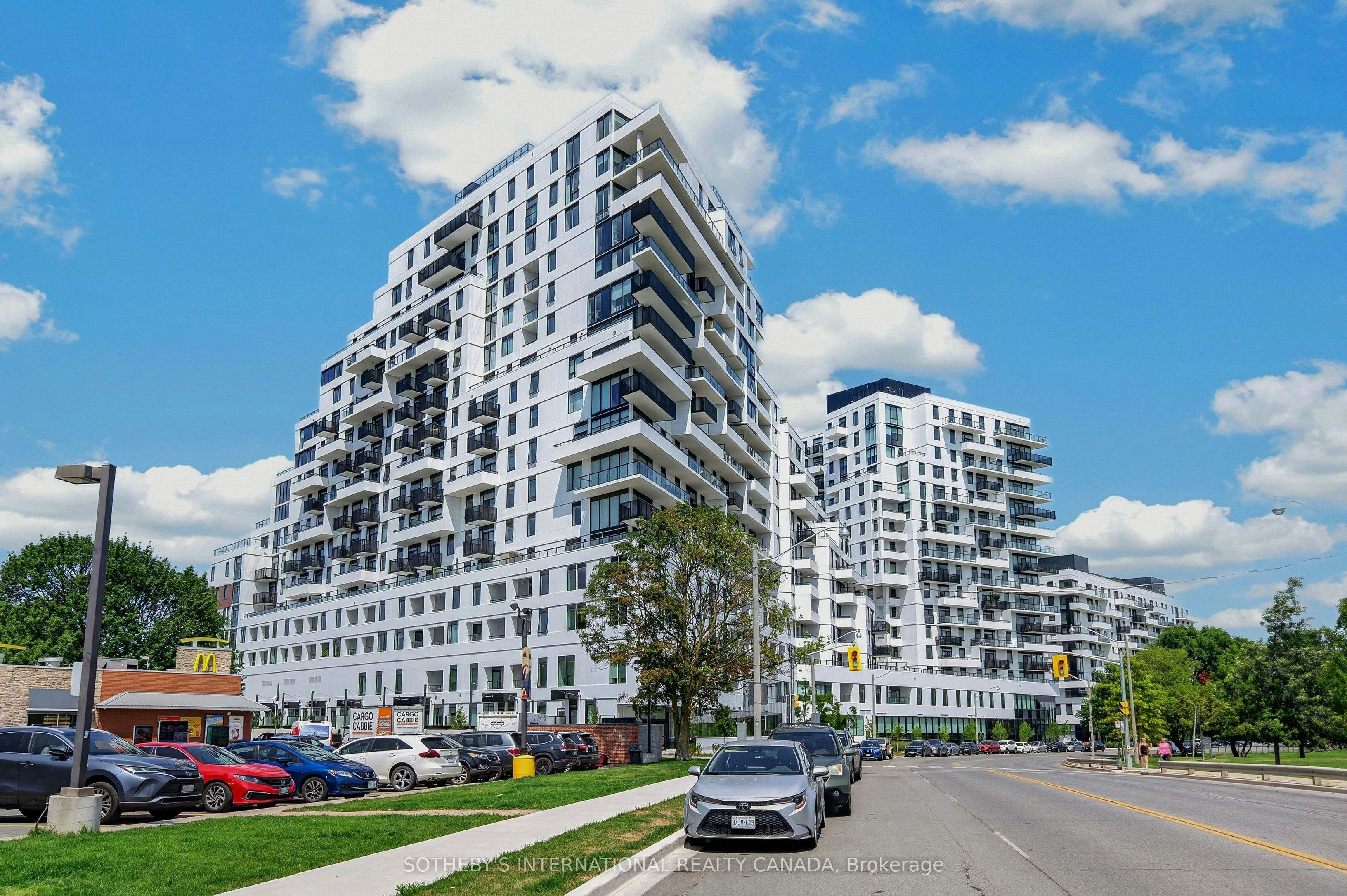 PH1701-1050 Eastern Avenue, Toronto, ON, M4L 0B7
