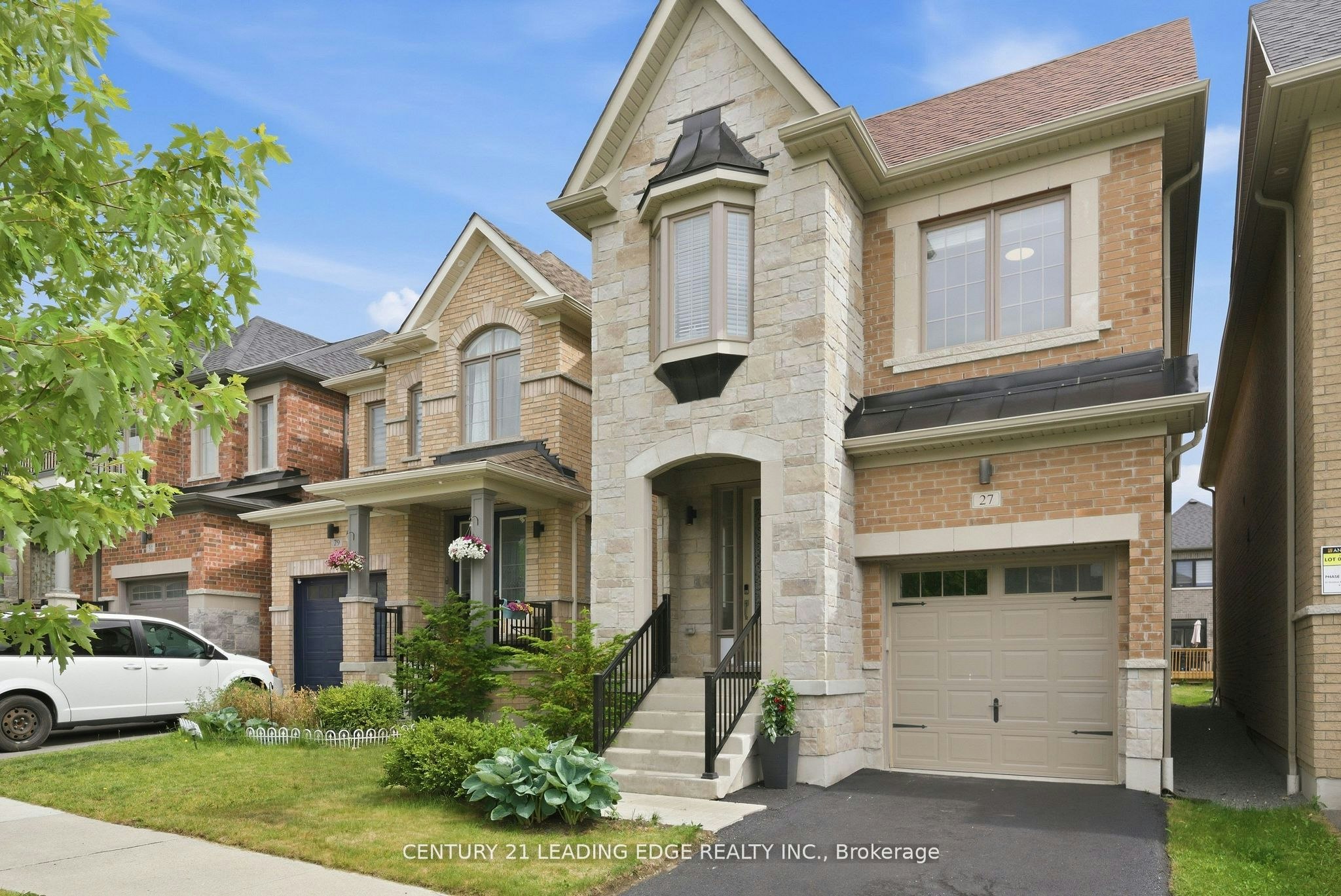 27 Christine Elliott Avenue, Whitby, ON, L1P 0B8