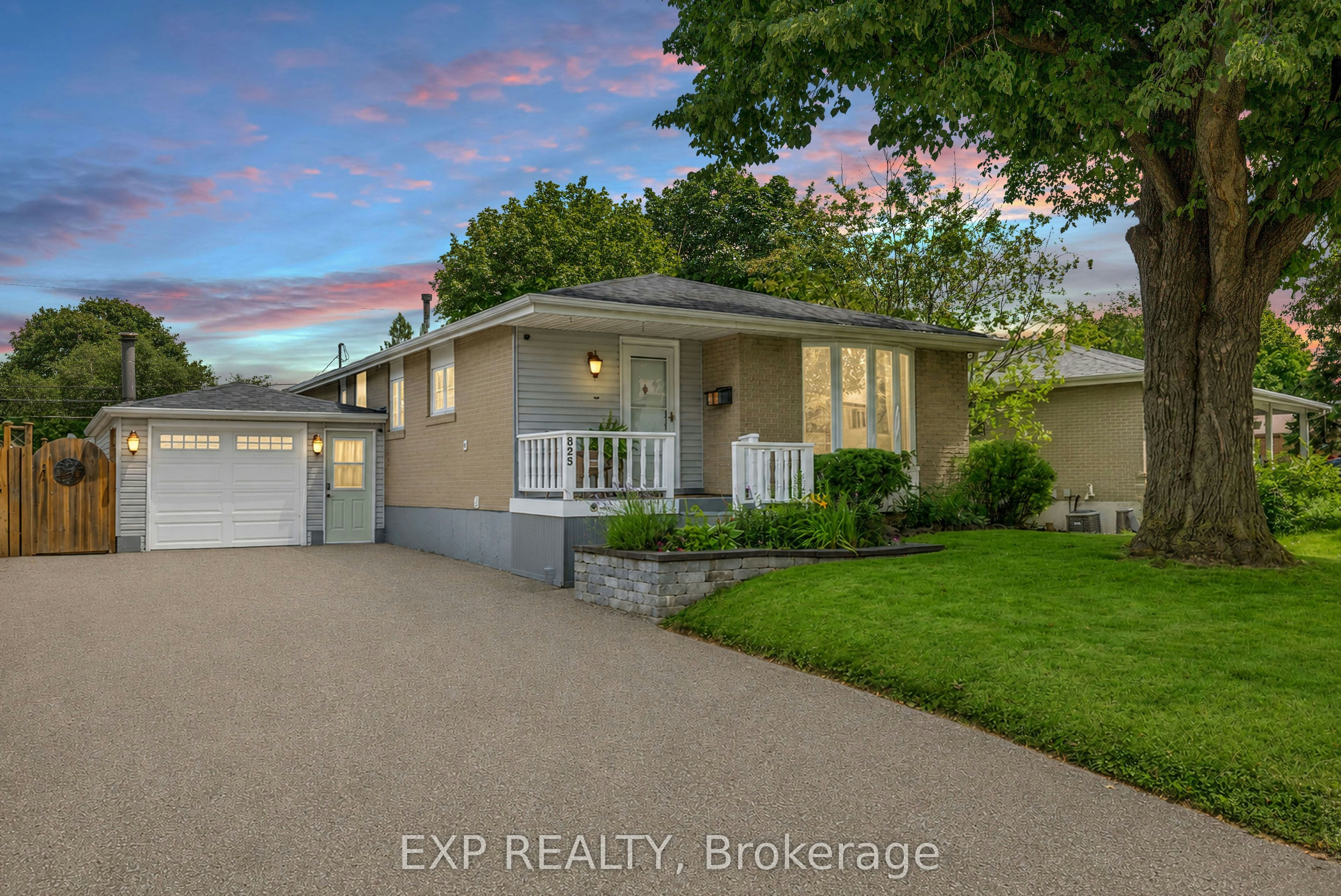 825 Bem Avenue, Pickering, ON, L1W 1X2