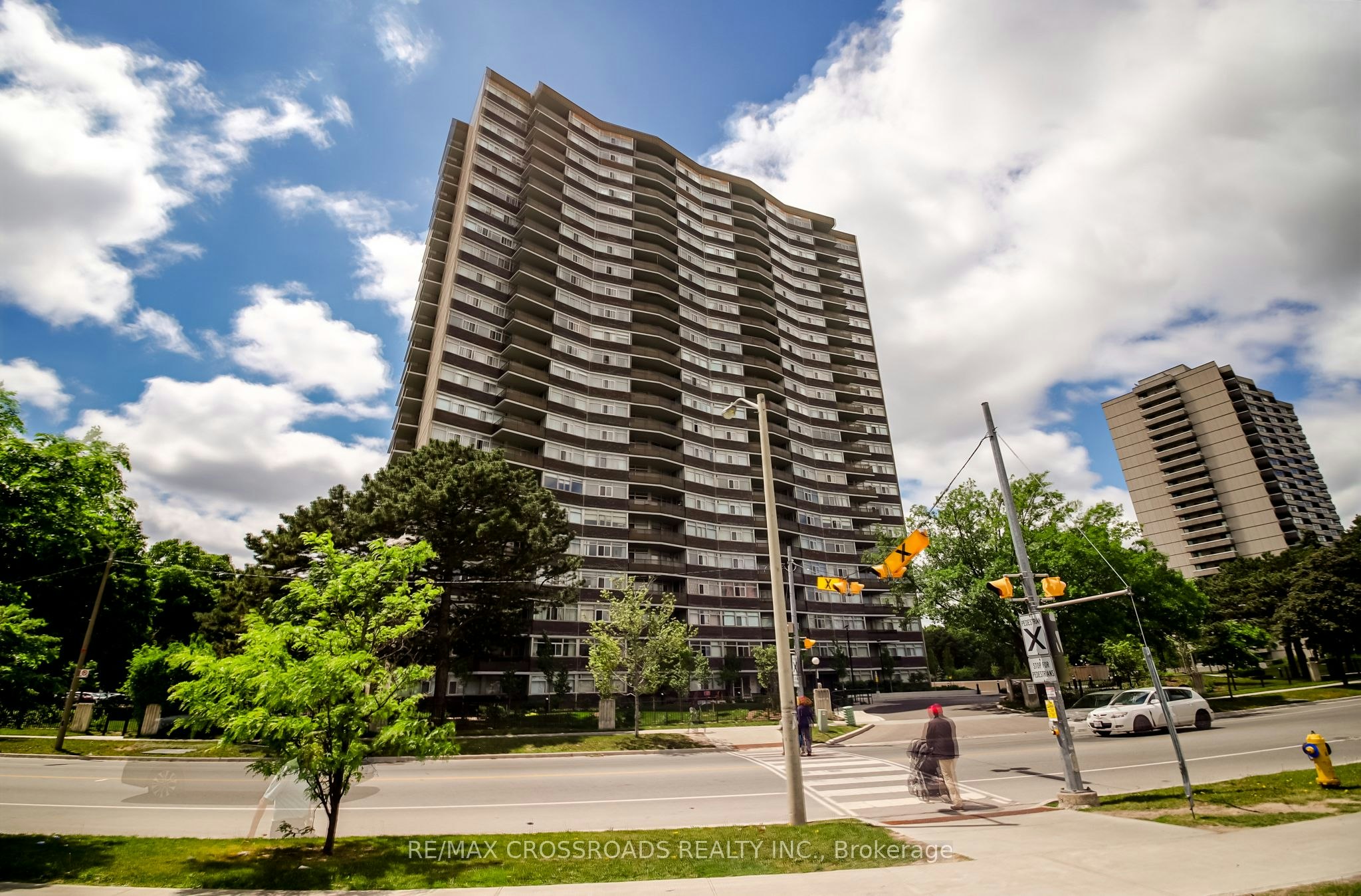 606-3151 Bridletowne Circle, Toronto, ON, M1W 2T1