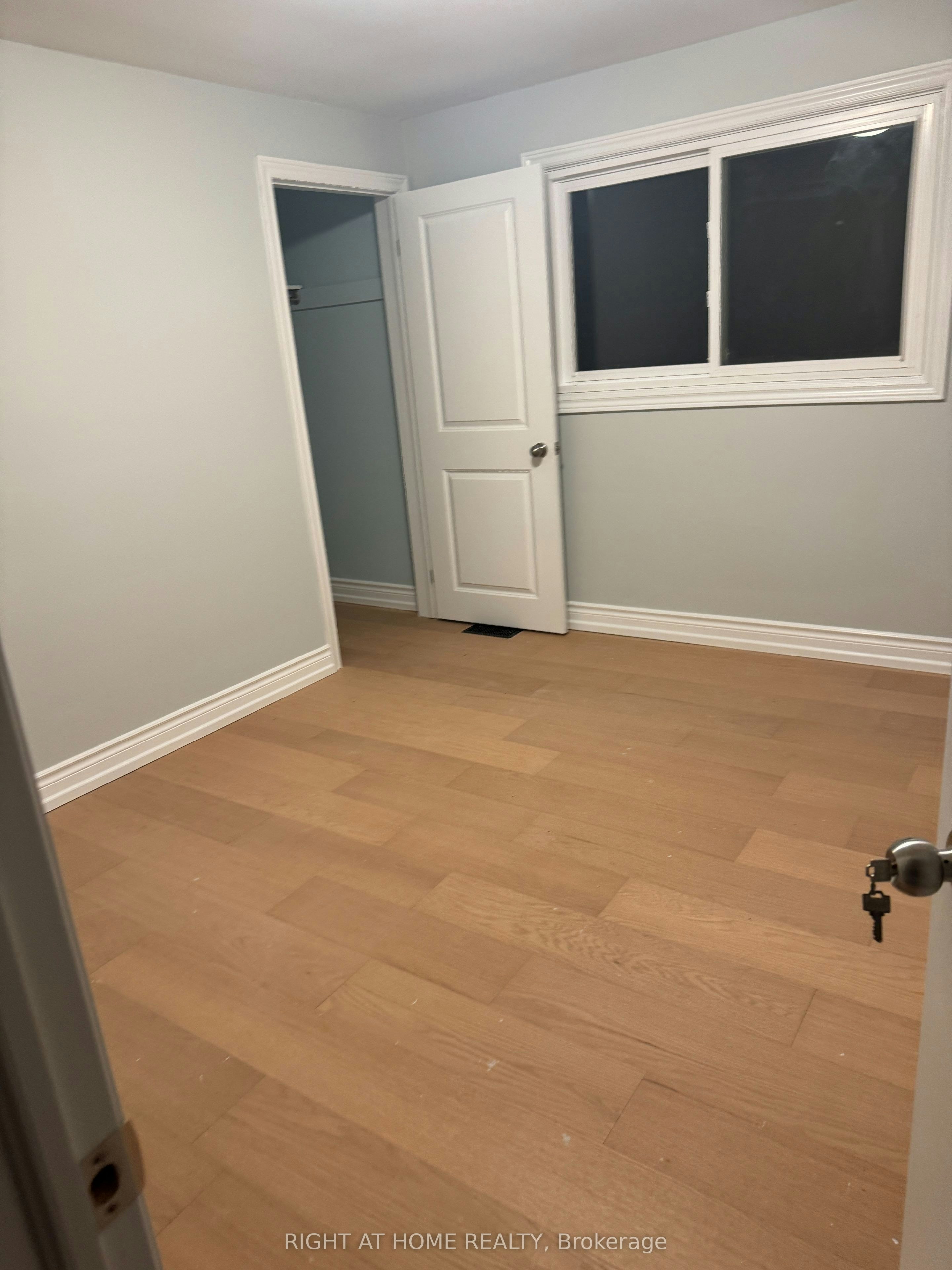 32 Conlins Road E, Toronto, ON, M1C 1C3 - 2