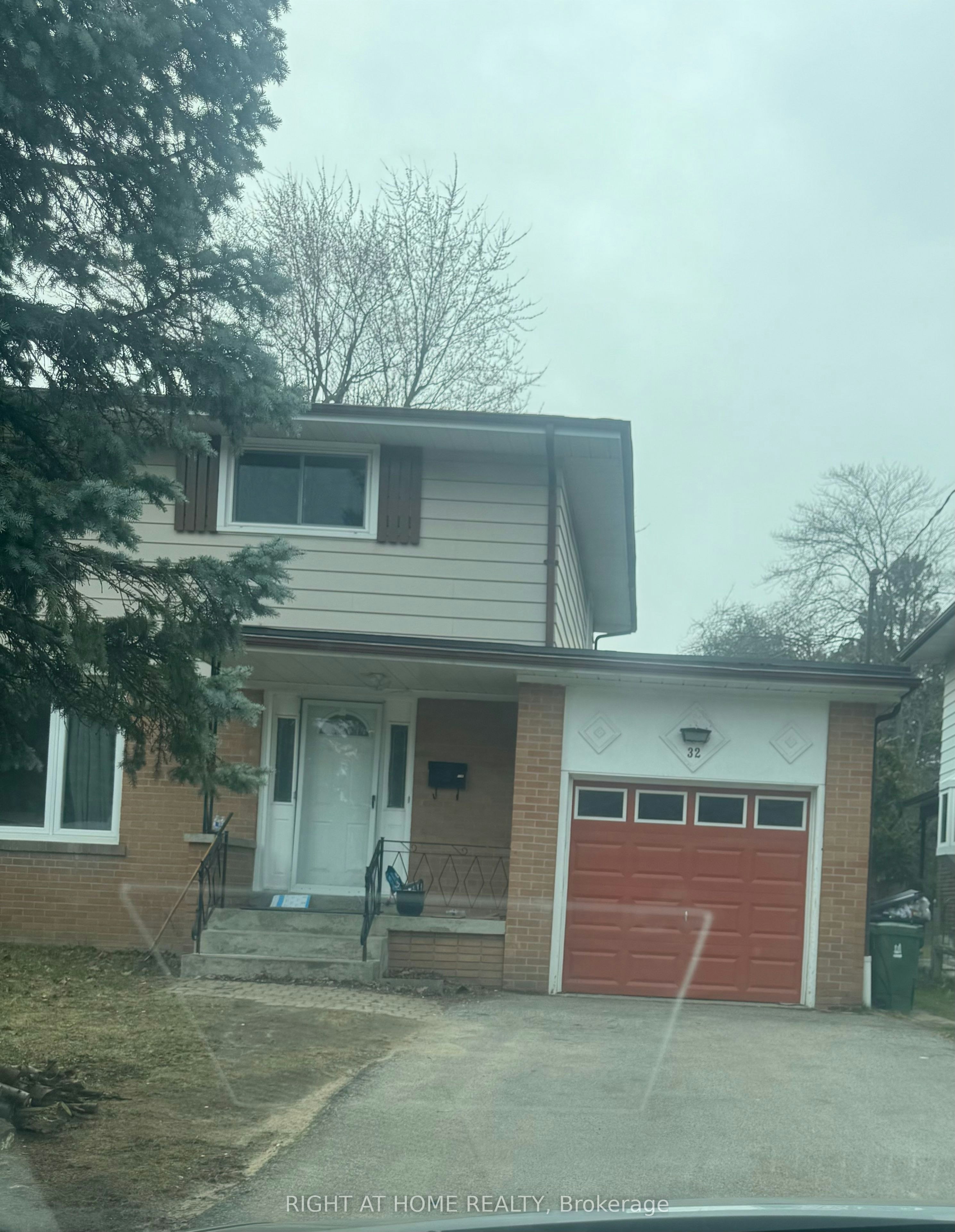 32 Conlins Road E, Toronto, ON, M1C 1C3