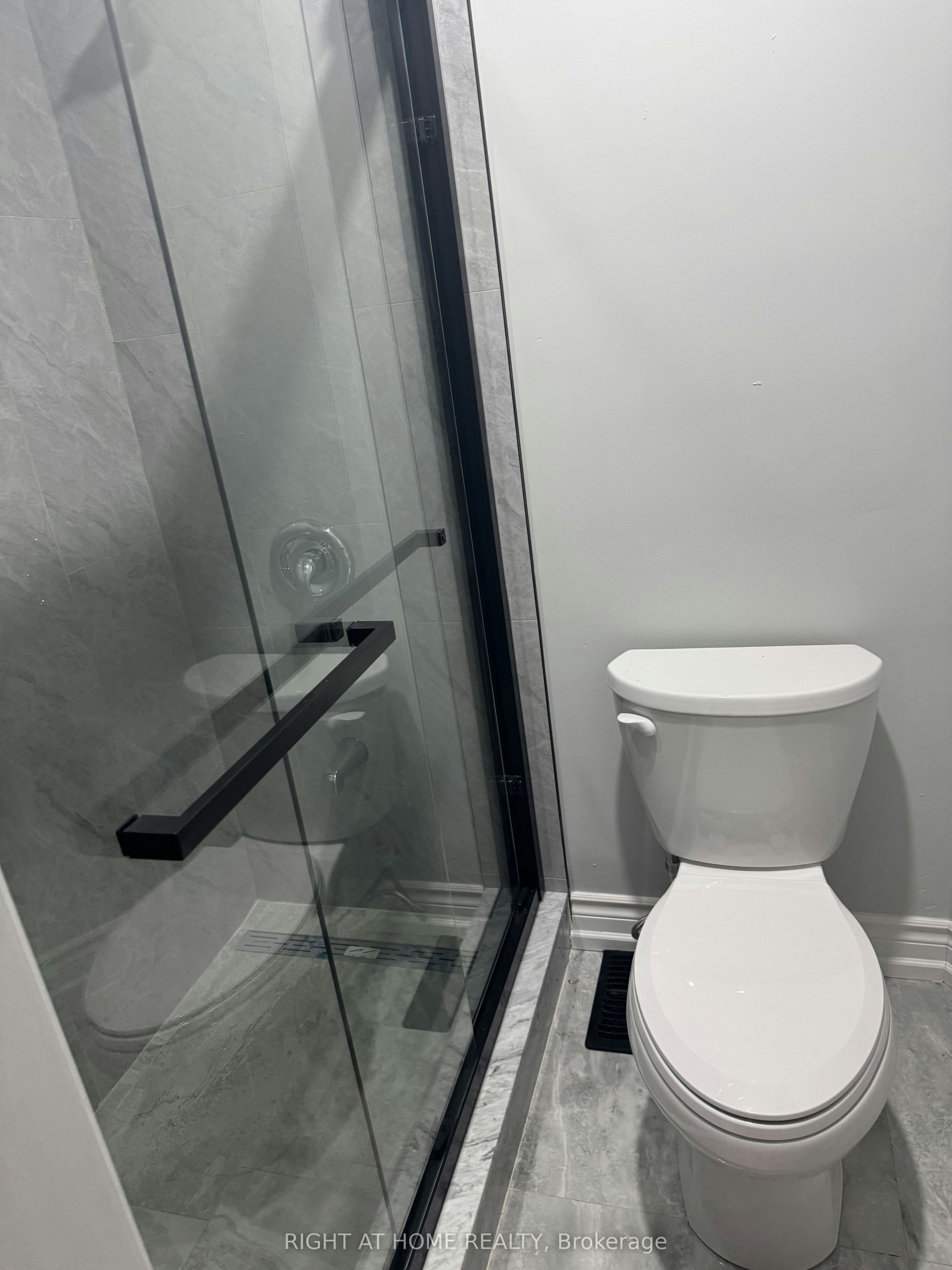 32 Conlins Road E, Toronto, ON, M1C 1C3 - 9