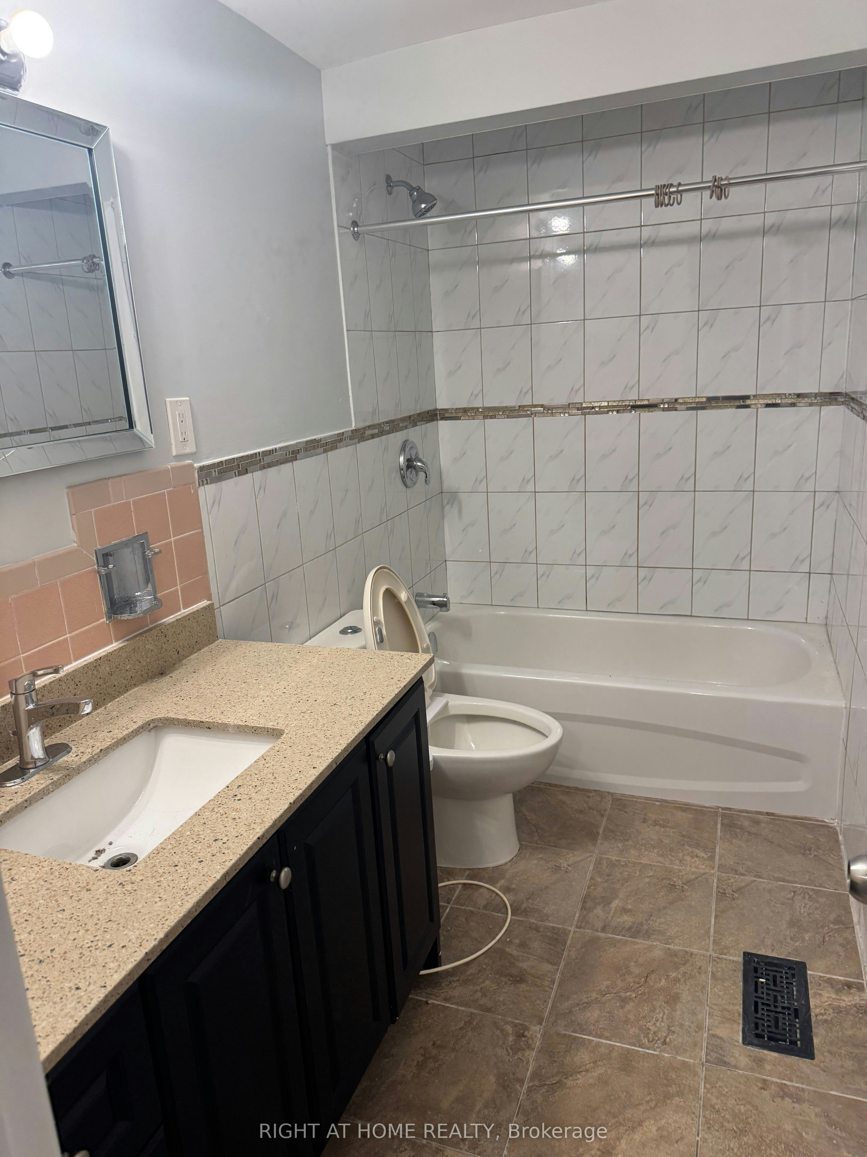 32 Conlins Road E, Toronto, ON, M1C 1C3 - 8