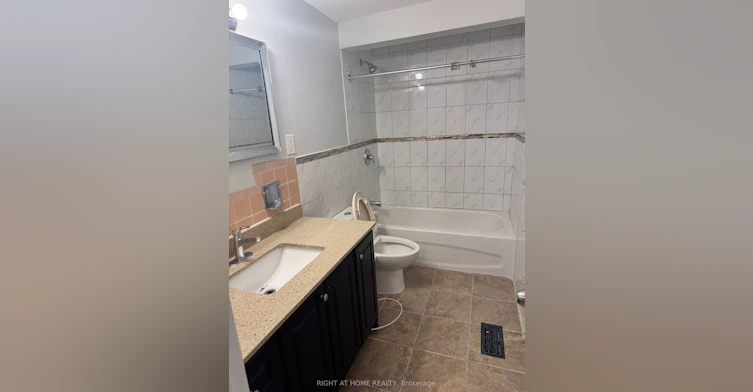 32 Conlins Road E, Toronto, ON, M1C 1C3 - 8