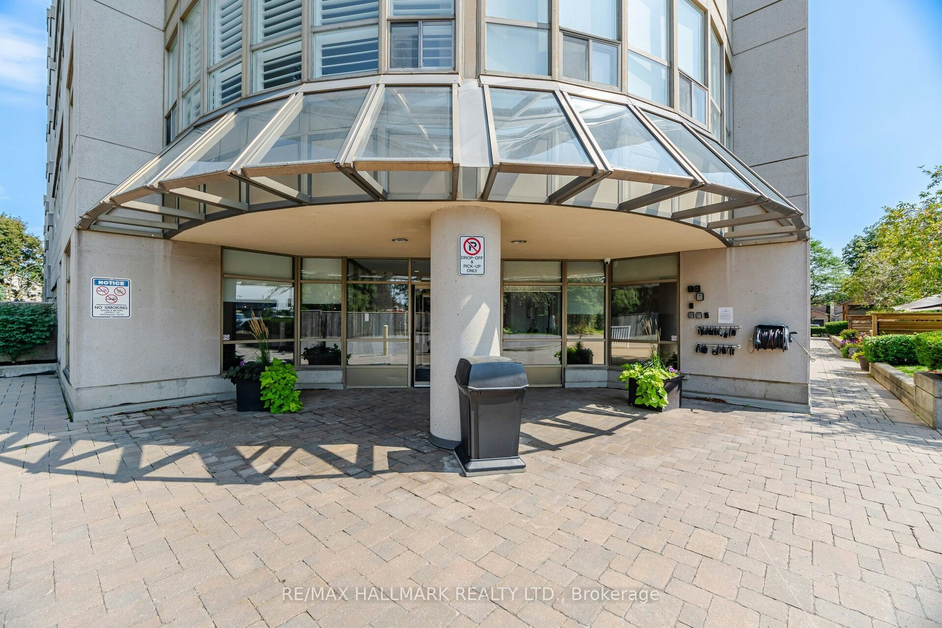 1005-712 Rossland Road E, Whitby, ON, L1N 9E8