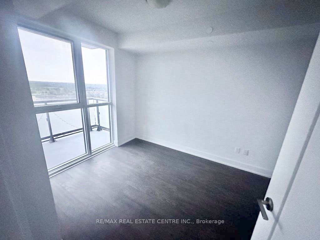 1516-2550 Simcoe Street N, Oshawa, ON, L1L 0R5 - 7