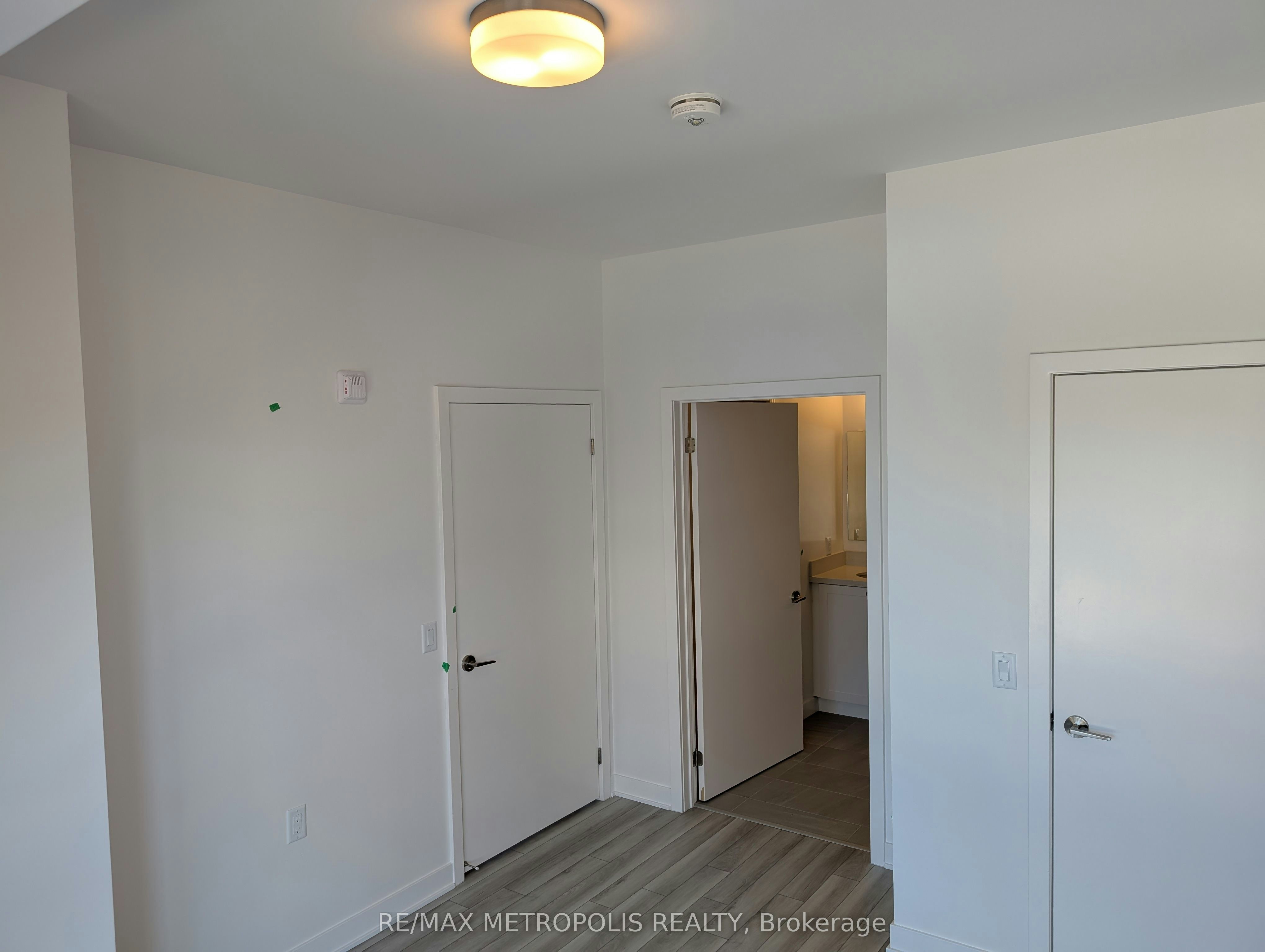 207-55 Clarington Boulevard, Clarington, ON, L1C 0A1 - 8