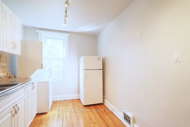 Upper-1481 Queen Street E, Toronto, ON, M4L 1E2 - 10