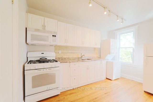 Upper-1481 Queen Street E, Toronto, ON, M4L 1E2 - 8