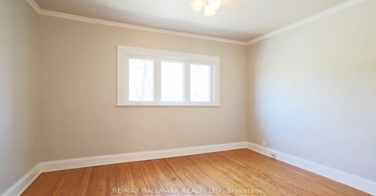 Upper-1481 Queen Street E, Toronto, ON, M4L 1E2 - 14