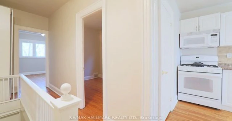 Upper-1481 Queen Street E, Toronto, ON, M4L 1E2 - 5