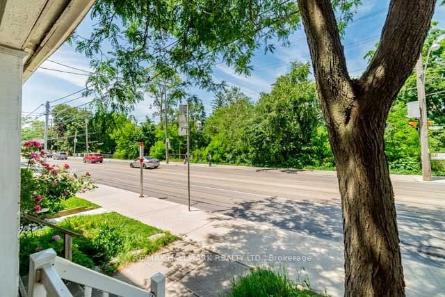 Upper-1481 Queen Street E, Toronto, ON, M4L 1E2 - 3