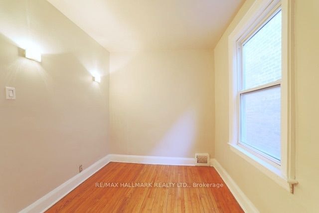 Upper-1481 Queen Street E, Toronto, ON, M4L 1E2 - 17