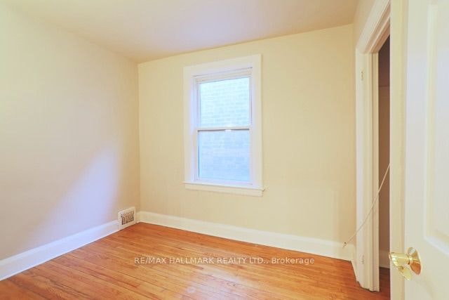 Upper-1481 Queen Street E, Toronto, ON, M4L 1E2 - 18